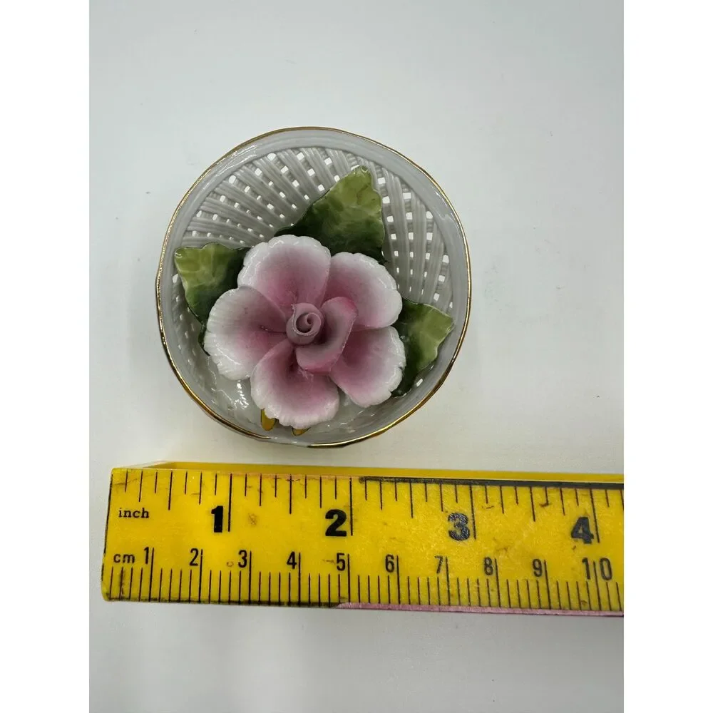 SUMI porcelain home